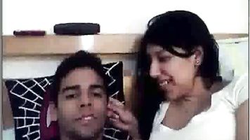 Ek Dum Mast Naya Maal - Movies.