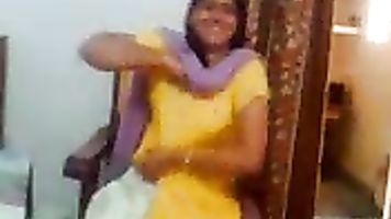 Najmi Aunty Boob Show - Movies.
