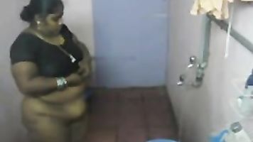 Mumbai Kaamwali Bai - Movies.