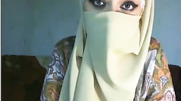 Muslim Pakistani Nipple Show - Movies.