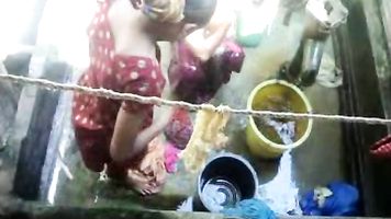 Lucknow Twins Sister Bath - Movies. video2porn2