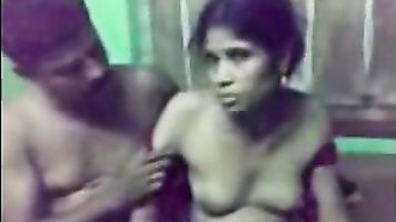 Mumbai Kaamwali Ko Choda - Movies. video2porn2
