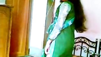 Kolkata Babe Juicy Boobs - Movies. video2porn2