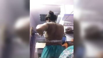 Manika Bhabhi Changing MMS - Movies. video2porn2