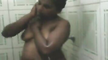 South Indian Bathing Beauty - Movies.
