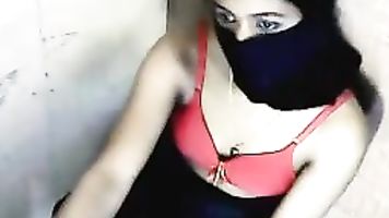 Hyderabadi girl Priyanka hide her face on skype chat.