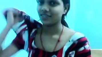 Sneha Punjabi College Girl Exposing herself.