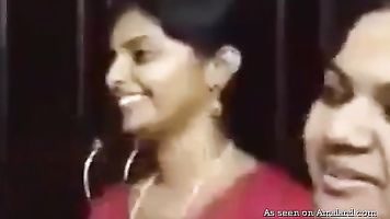 Desi girlfriend in first homemade sex video.