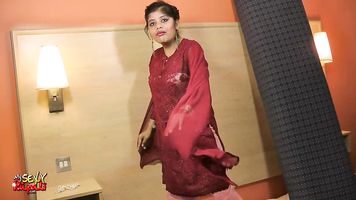 She is not muslim but she have gr figure