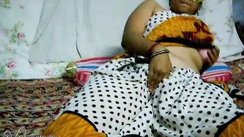 This top south Indian heavy honey is big where it counts.