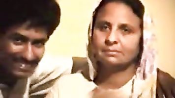 Pakistani Punjabi guy fucking horny mother in law