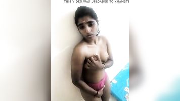 Lovely tamil village Indian bitch nude selfie...