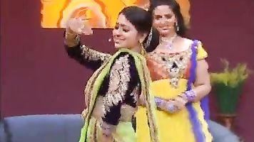 Mallu Serial Actress  Chandana Mazha Actress Megna Beautiful Dance