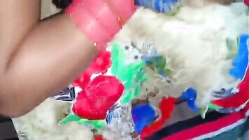 नई नवेली लड़की की चूत पर लड फिसल गया