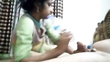 Indian Bhabhi With huge boobs Giving Cute Oral more@ onlyindianxxx.com