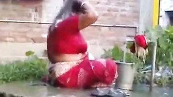 Tamil Cute Mommy Milf Rides on White Cock (new)