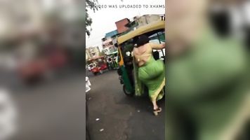 Desi Huge Butt In Saree