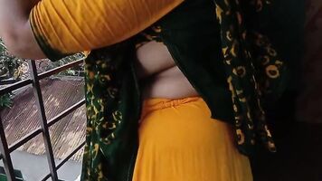 Fucking Neighbours Relative First time came here cumriya