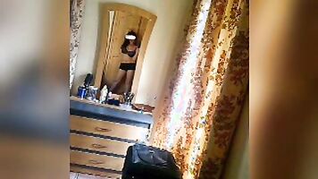 Desi Girlfriend displays her goods in selfies