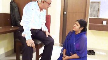 A mommy man fucked maid in his lonely house