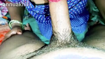 Desi indian anuty ko choda jb vo gr me akeli thi indian annuty ki Gand chudai clear Hindi vioce full hd movie