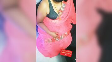 Indian Aunty Teaches Jerk Off