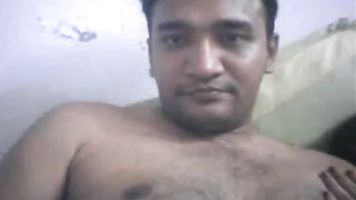 Mature Indian sexy couple having a fun on cam.